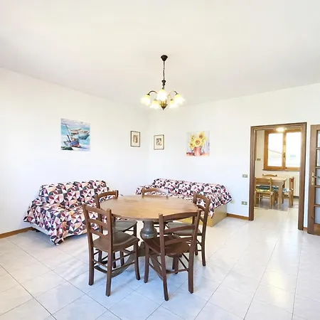 Casa Luca Con Parcheggio By Zoom In Earth דירה